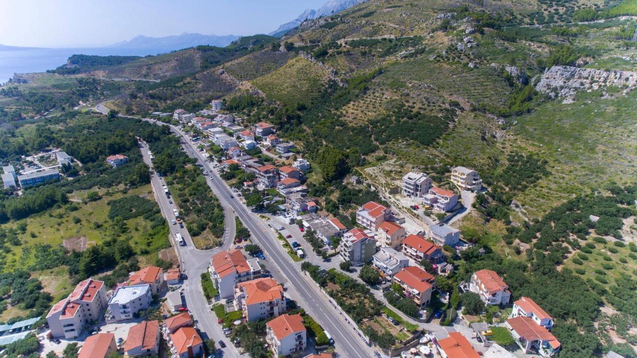 Apartments Loncar Tucepi Exterior photo